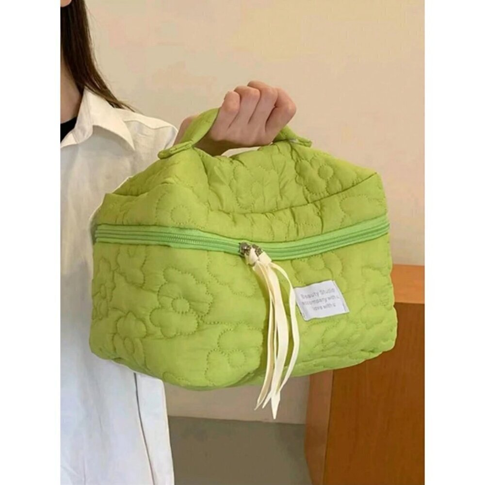 1Pc Women Quilting Soft Green Large Capacity Portable Travel Storage Makeup Bag